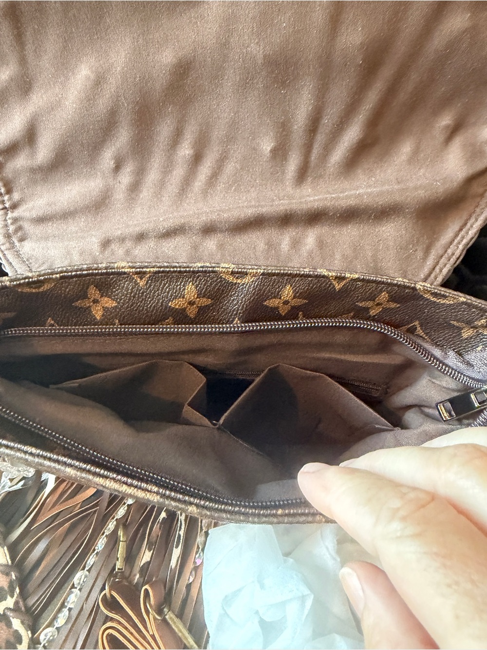 Brown Fringe Crossbody Bag with Animal Print Strap - Picture 3 of 7
